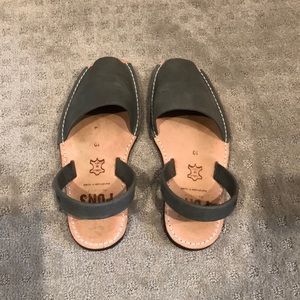 PONS Avarcas 550 Classic Sandals Grey Men’s 10